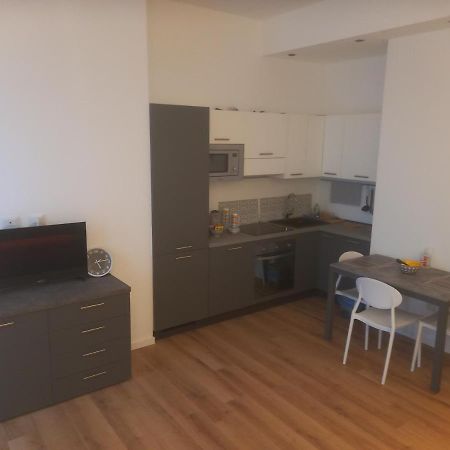 Апартаменты Bilocale 7 Piano Balcone Vista Skyline Милан Экстерьер фото
